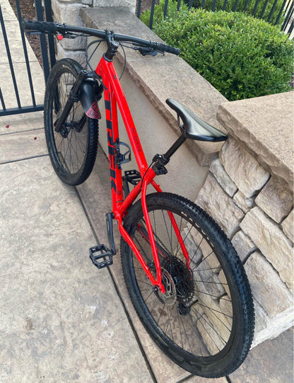 2021 Trek  Marlin 8 R 27.5 Año 2021