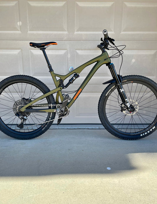 DiamondBack  Release 4c  R 27.5  Año 2019